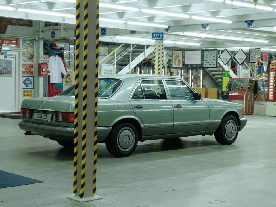 Bild 47/50 von Mercedes-Benz 300 SE (1986)