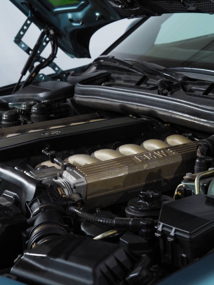 Image 25/59 of BMW 850Ci (1994)