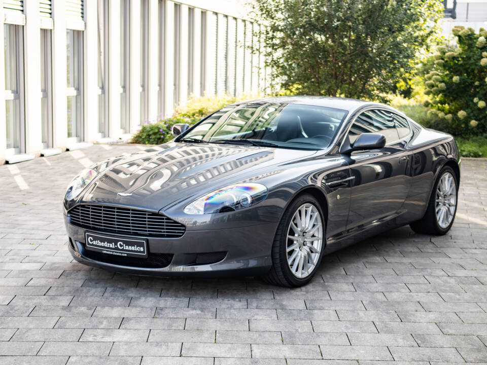 Imagen 6/50 de Aston Martin DB 9 (2006)