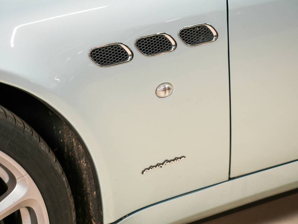 Bild 28/38 von Maserati Quattroporte 4.2 (2005)