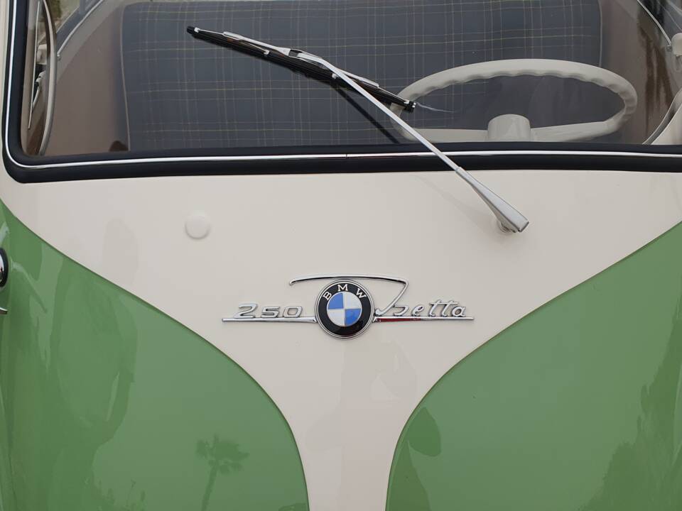 Bild 27/73 von BMW Isetta 250 (1961)