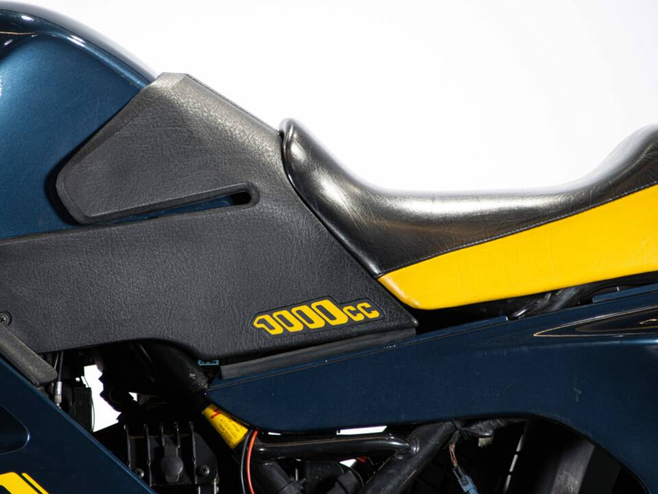 Image 26/50 of BMW K1 (1990)