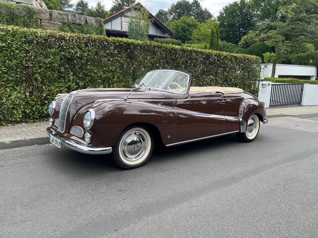 Image 1/30 of BMW 502 Sport (1955)