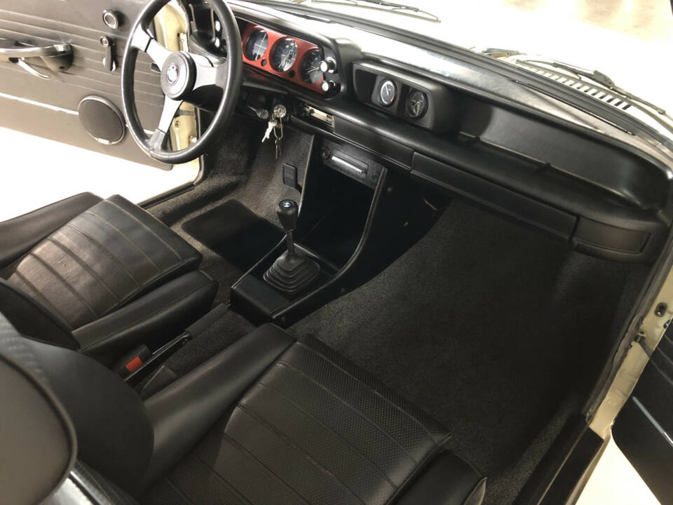 Immagine 19/30 di BMW 2002 turbo (1977)