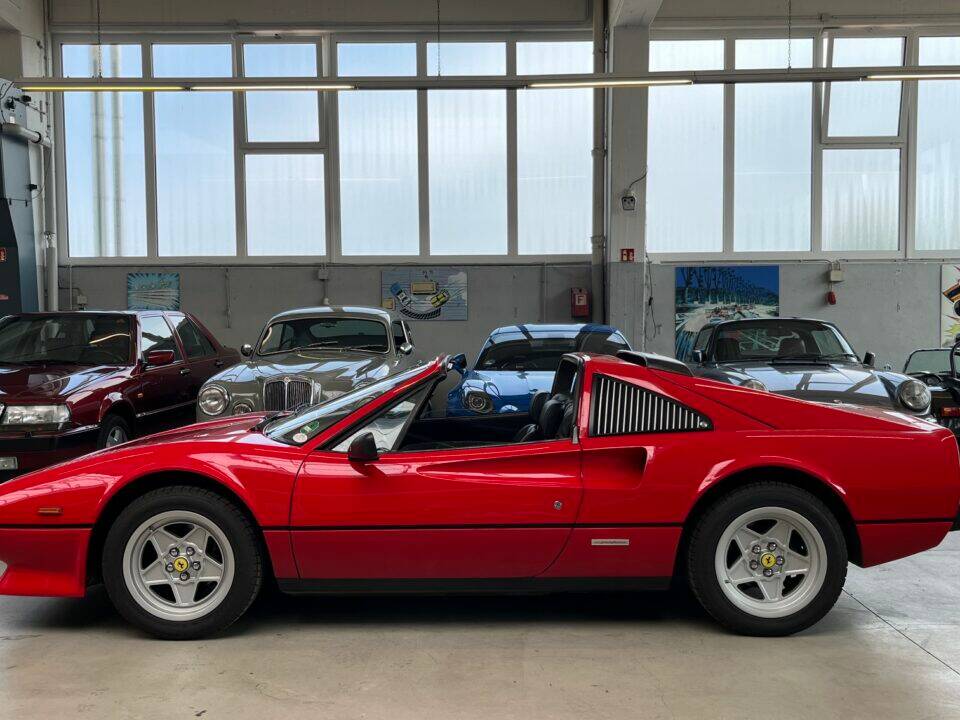Image 1/40 of Ferrari 308 GTS Quattrovalvole (1984)