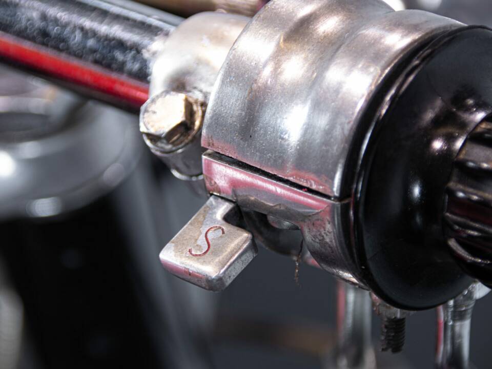 Imagen 50/50 de Kawasaki DUMMY (1970)