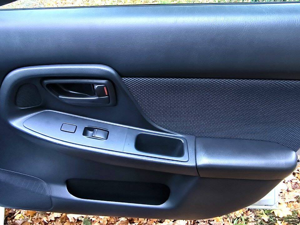 Bild 21/38 von Subaru Impreza 2.0 WRX (2003)