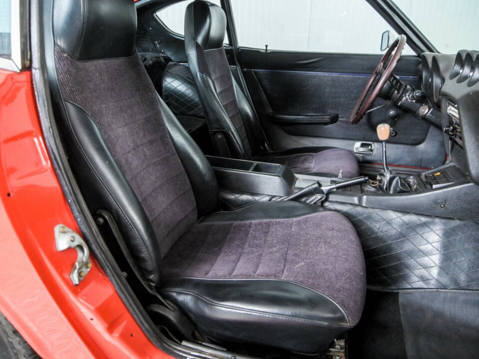 Image 22/50 of Datsun 240 Z (1974)