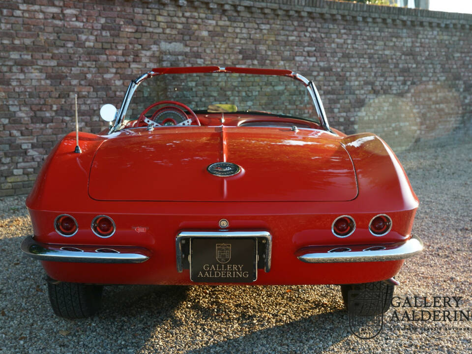 Image 39/50 of Chevrolet Corvette (1962)