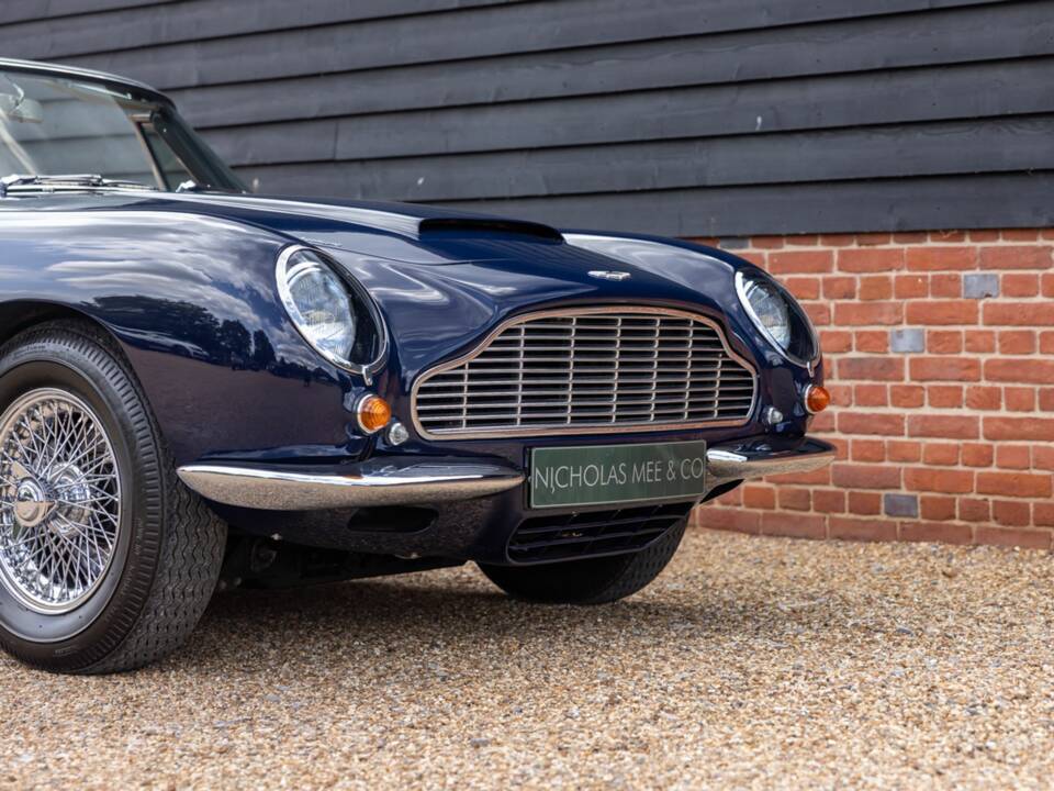 Imagen 22/50 de Aston Martin DB 6 Volante (1967)