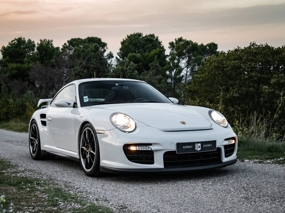 Afbeelding 47/50 van Porsche 911 GT2 (2008)