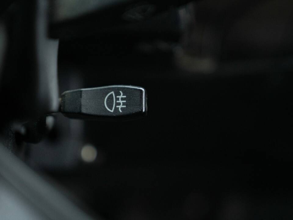 Image 39/50 of Land Rover 90 (1985)