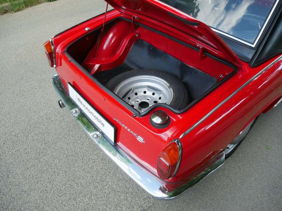 Image 26/29 of Innocenti Spider S (1966)