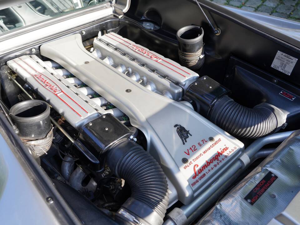 Image 5/16 of Lamborghini Diablo SV (1999)