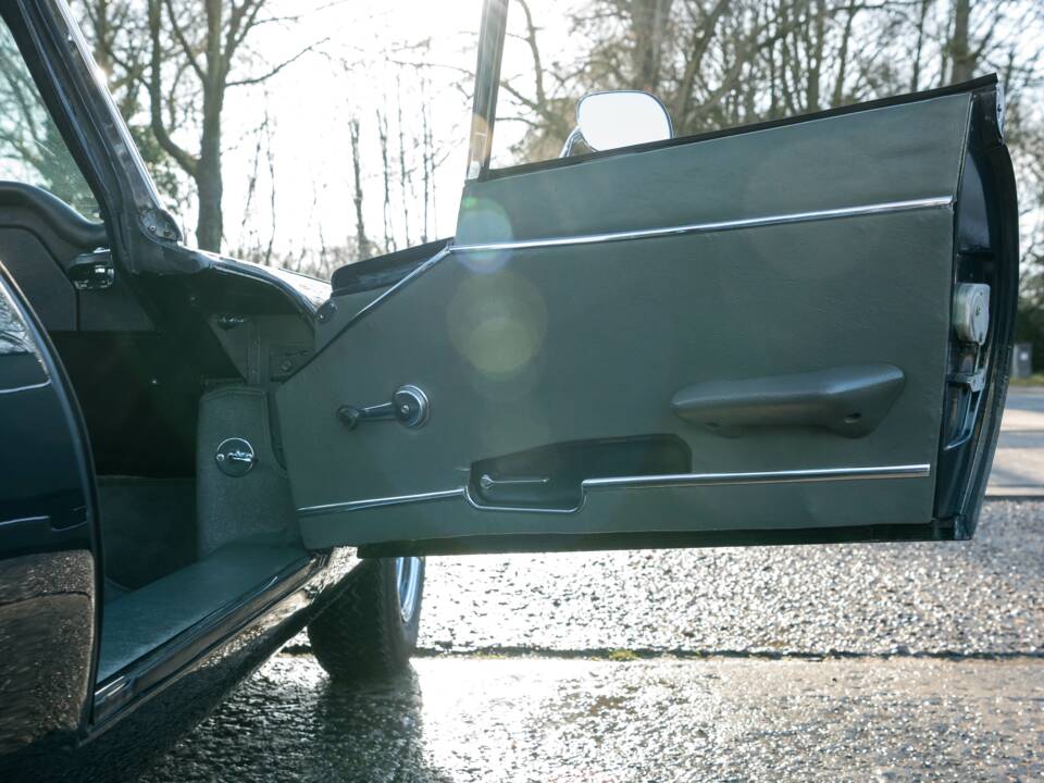 Afbeelding 17/34 van Jaguar E-Type (1971)