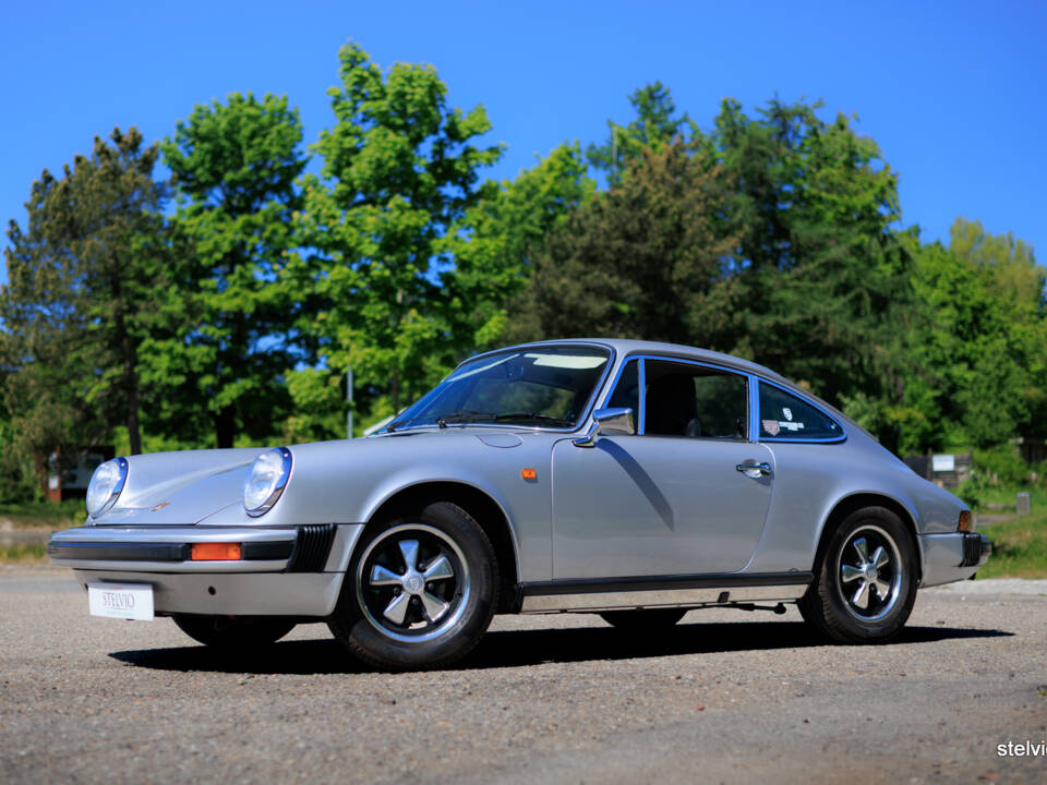 Image 3/42 de Porsche 911 2.7 (1974)