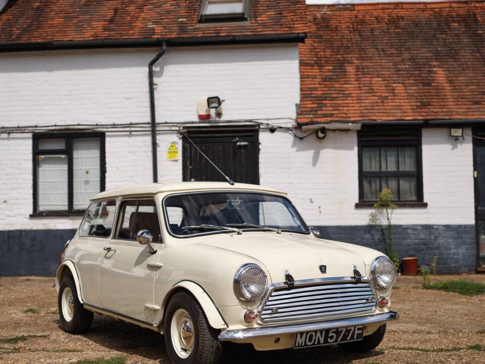 Image 24/50 of Austin Mini Cooper 850 (1968)