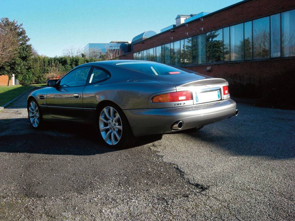 Bild 7/10 von Aston Martin DB 7 GT (2003)