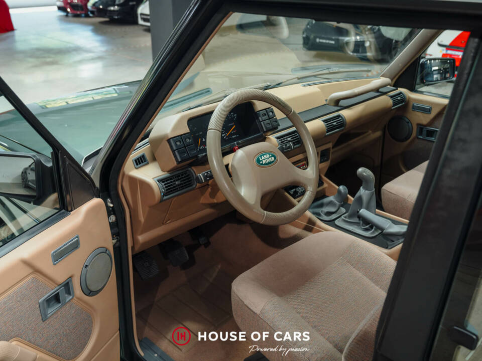 Image 17/25 of Land Rover Discovery (1991)