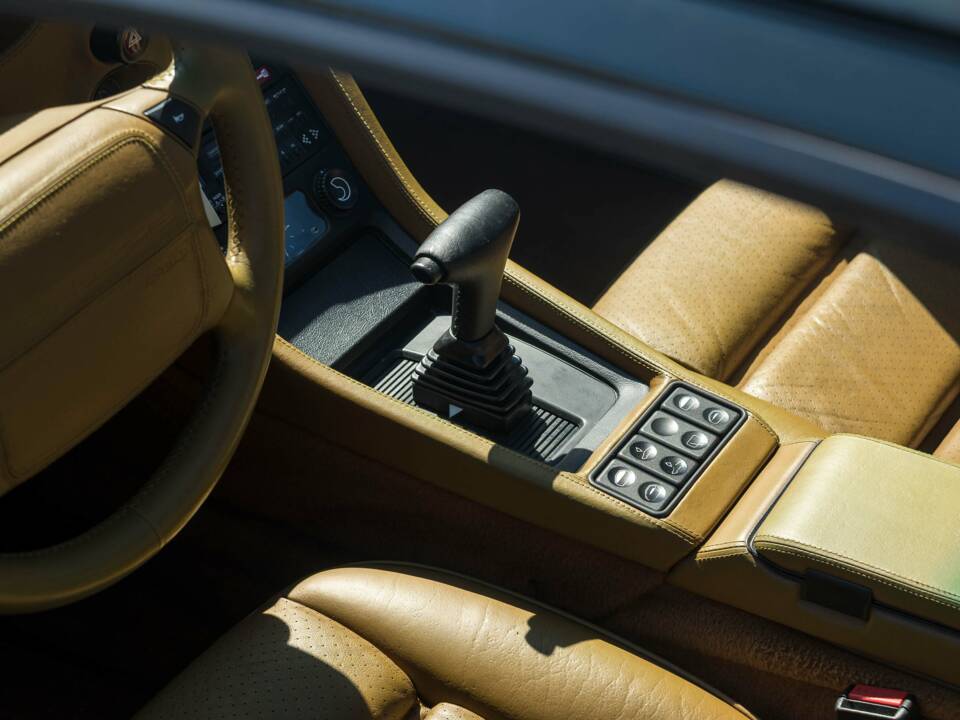 Image 18/30 of Porsche 928 GTS (1993)