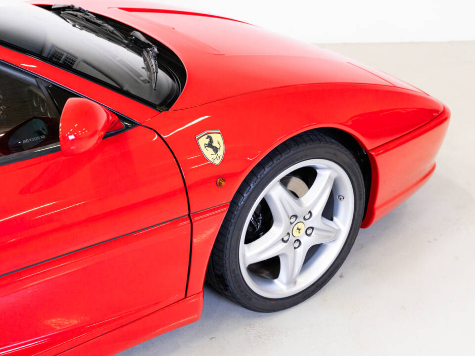 Image 18/83 of Ferrari F 355 Berlinetta (1996)