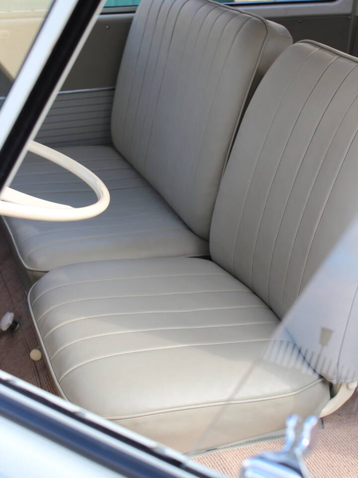 Afbeelding 15/23 van Volkswagen T1 Samba (1963)