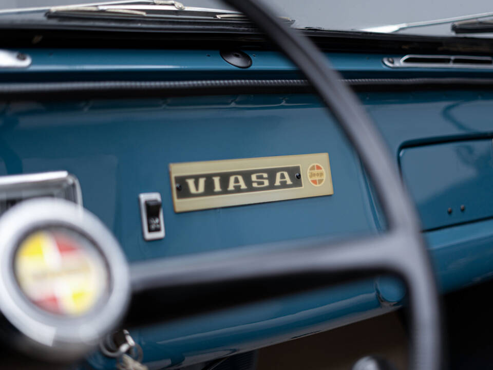 Bild 17/37 von Jeep Commando (1972)