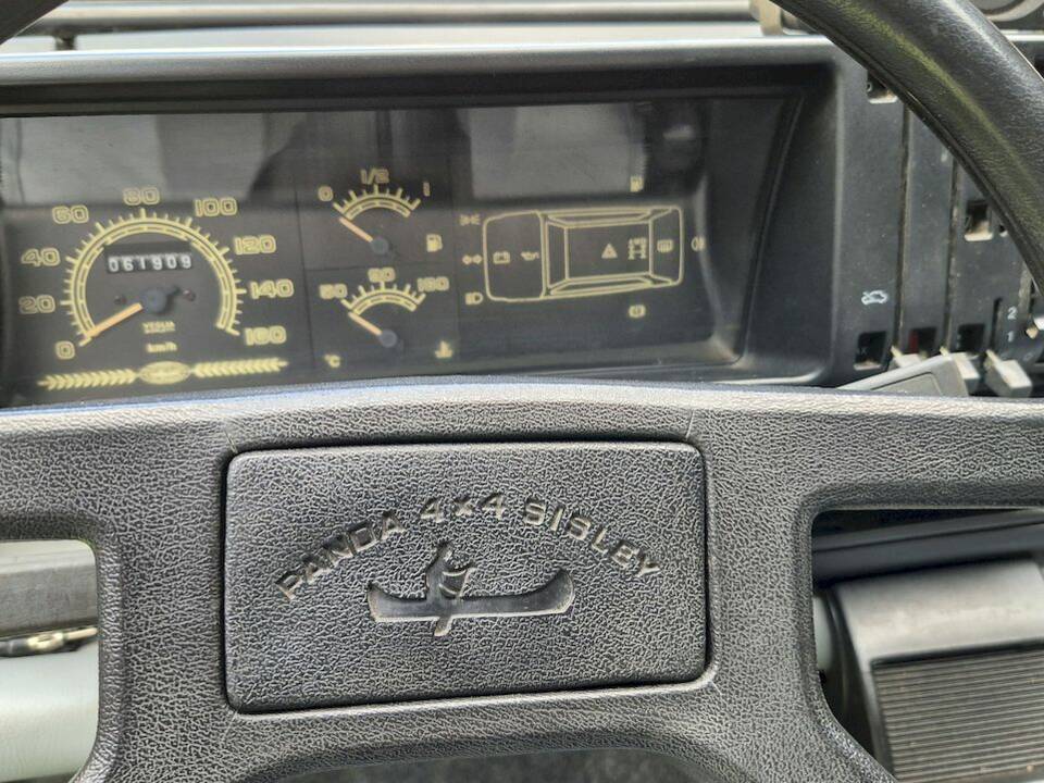Bild 23/37 von FIAT Panda 4x4 1,0 (1989)