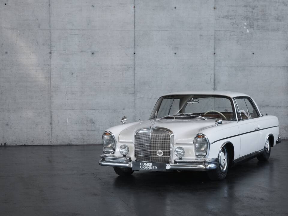 Afbeelding 5/50 van Mercedes-Benz 300 SE (1963)