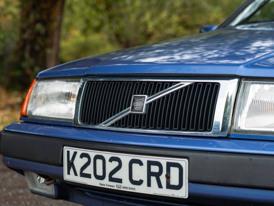 Immagine 41/50 di Volvo 440 Turbo (1992)