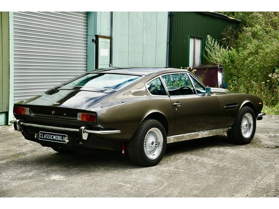 Image 13/14 of Aston Martin V8 (1979)