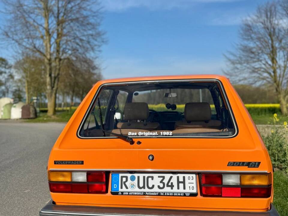 Imagen 4/12 de Volkswagen Golf Mk I 1.1 (1982)