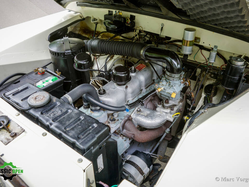 Image 20/55 of Land Rover 88 (1958)