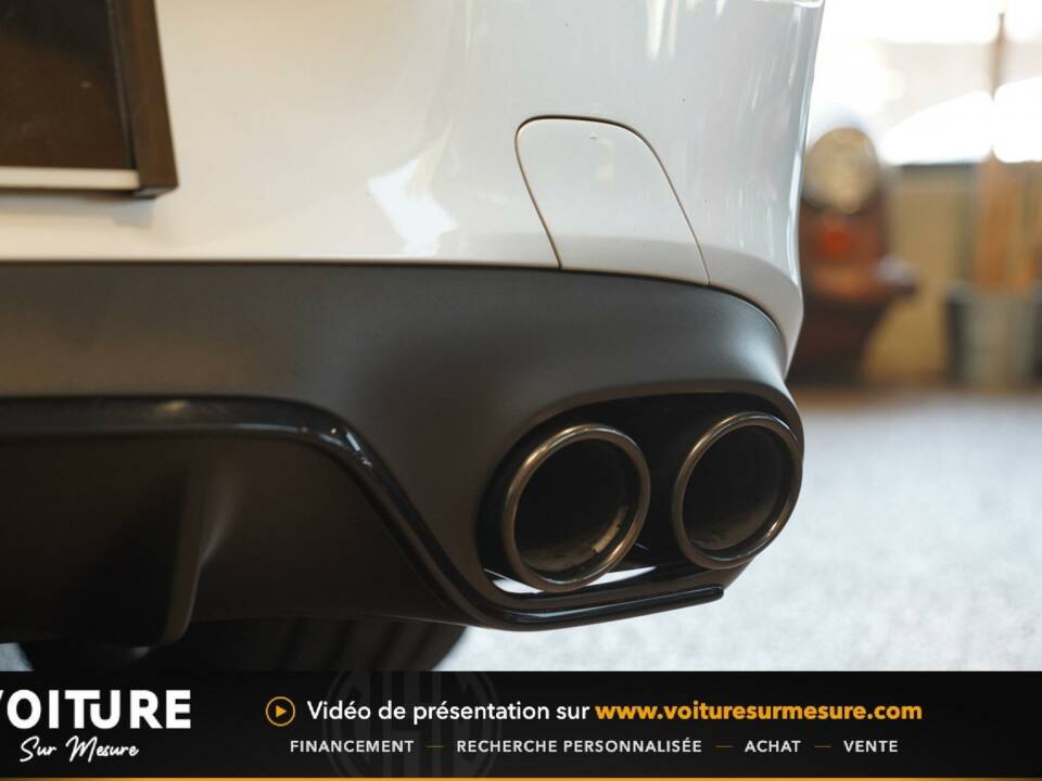 Image 17/38 of Mercedes-Benz E 53 AMG 4MATIC T (2019)