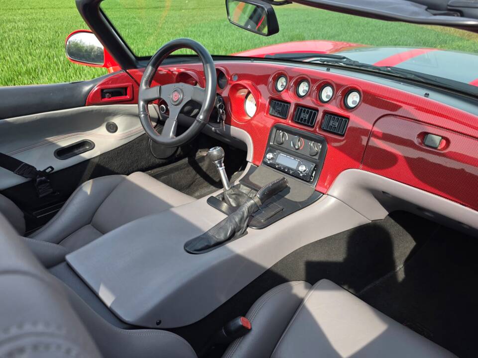 Afbeelding 9/22 van Dodge Viper RT/10 (1993)