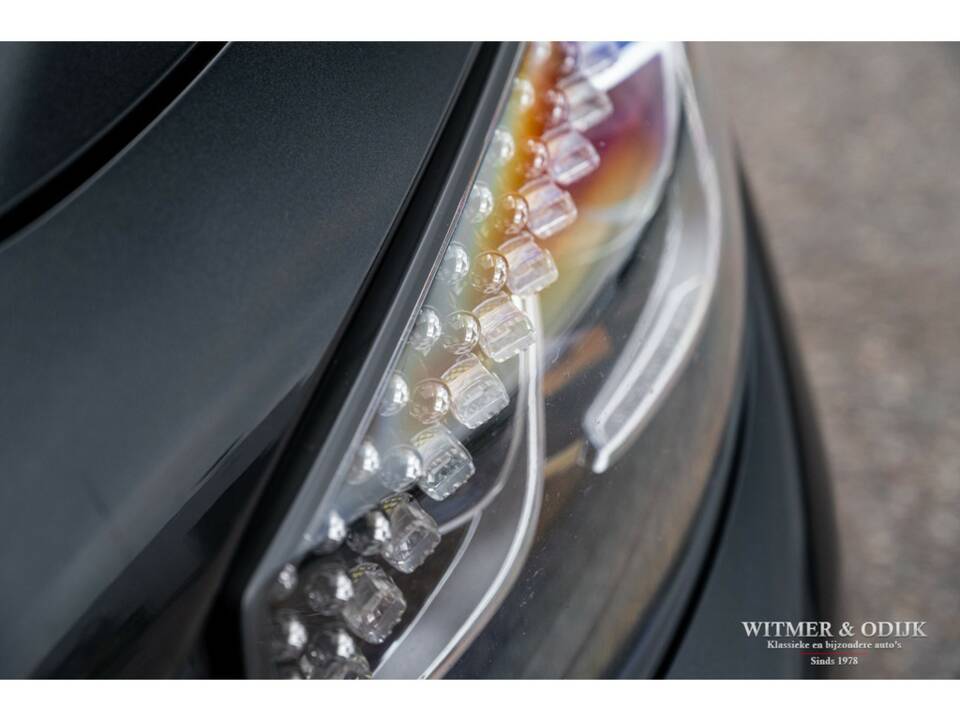 Image 32/36 of Mercedes-Benz S 500 4MATIC (2015)