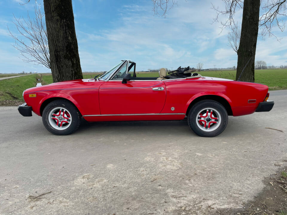 Image 2/6 of FIAT Spider 2000 (1980)