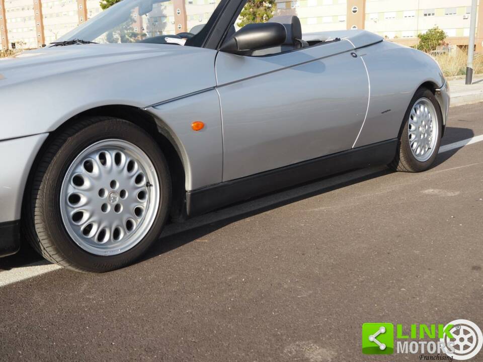 Afbeelding 36/40 van Alfa Romeo Spider 2.0 Twin Spark 16V (1996)