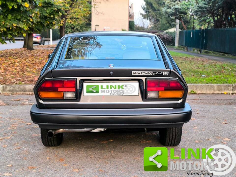 Bild 6/10 von Alfa Romeo GTV 6 2.5 (1980)