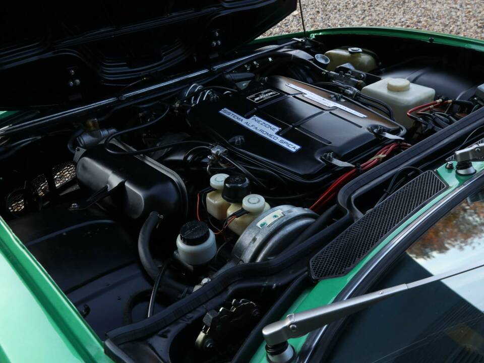 Image 18/50 of Alfa Romeo Montreal (1973)