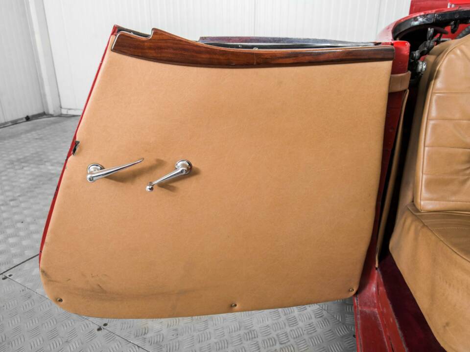 Image 34/50 of Triumph 1800 Roadster (1947)