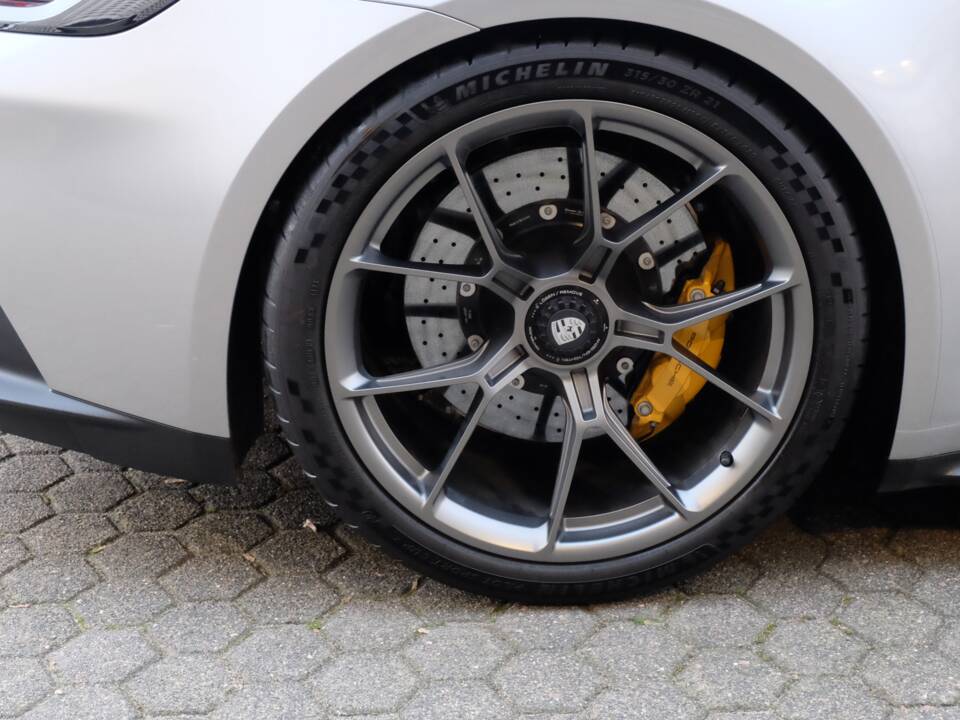 Bild 48/55 von Porsche 911 GT3 Touring (2023)