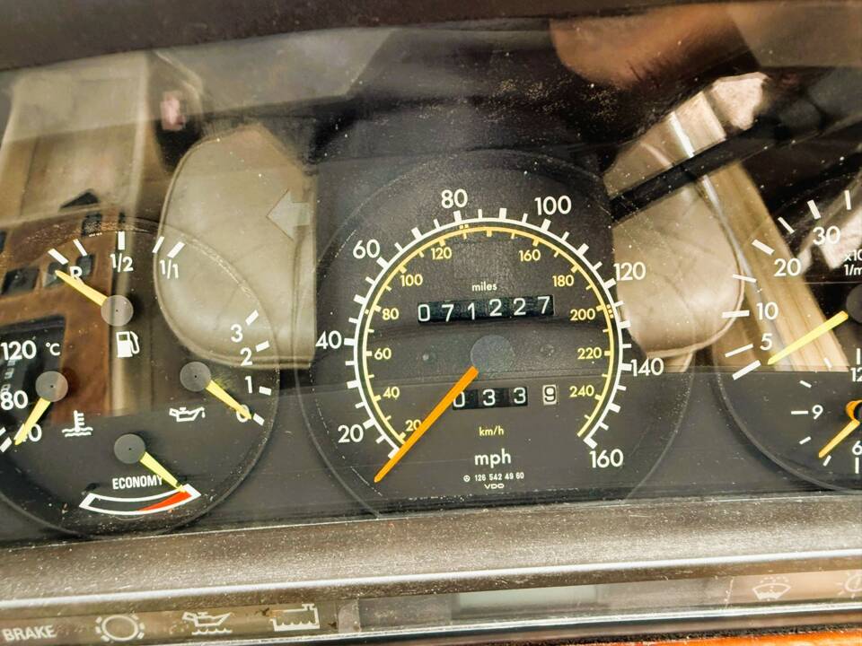 Bild 19/24 von Mercedes-Benz 420 SEC (1989)
