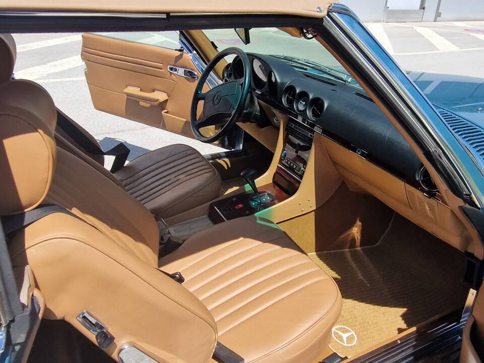 Image 17/53 de Mercedes-Benz 560 SL (1986)