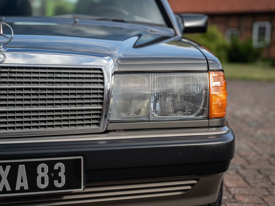 Immagine 4/73 di Mercedes-Benz 190 D 2.5 (1990)