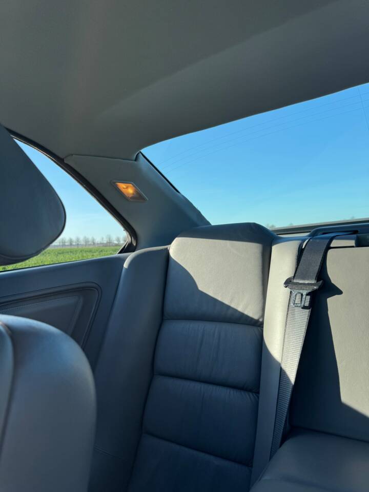 Bild 23/40 von BMW 850i (1991)