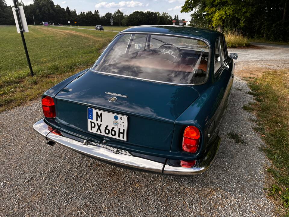 Image 3/22 de Alfa Romeo 2600 Sprint (1963)