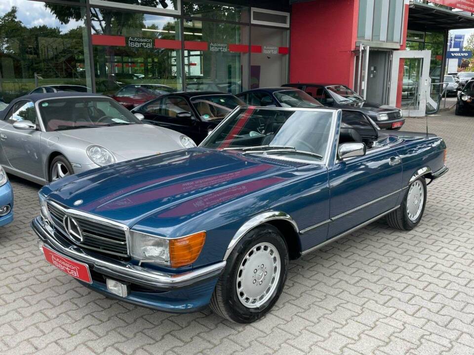 Image 10/19 of Mercedes-Benz 500 SL (1987)