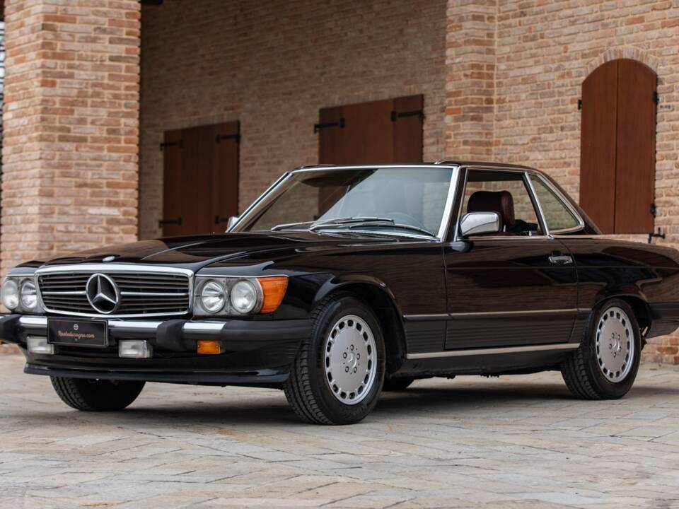 Afbeelding 4/50 van Mercedes-Benz 560 SL (1986)