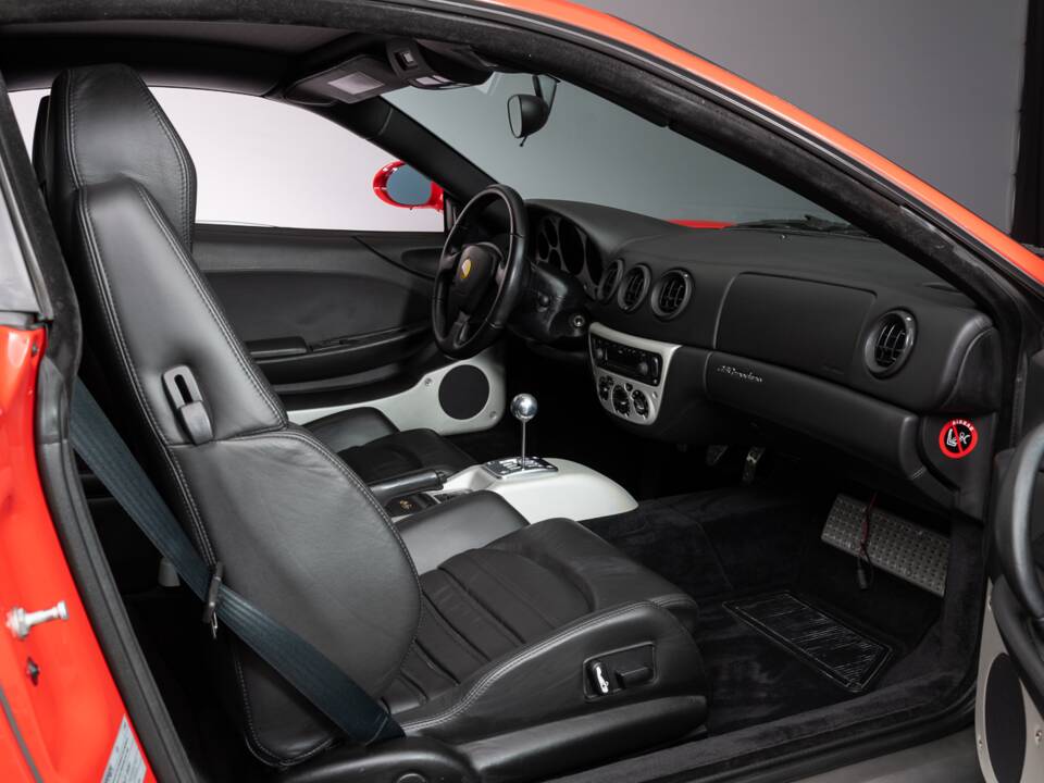 Image 13/35 of Ferrari 360 Modena (1999)